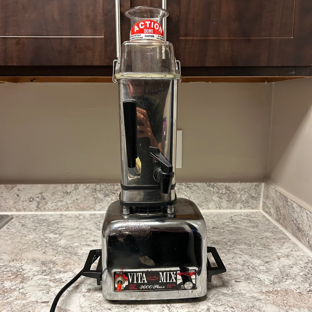Vita-Mix 3600 Plus Blender Silver Stainless Steel Vintage 479043C 850W